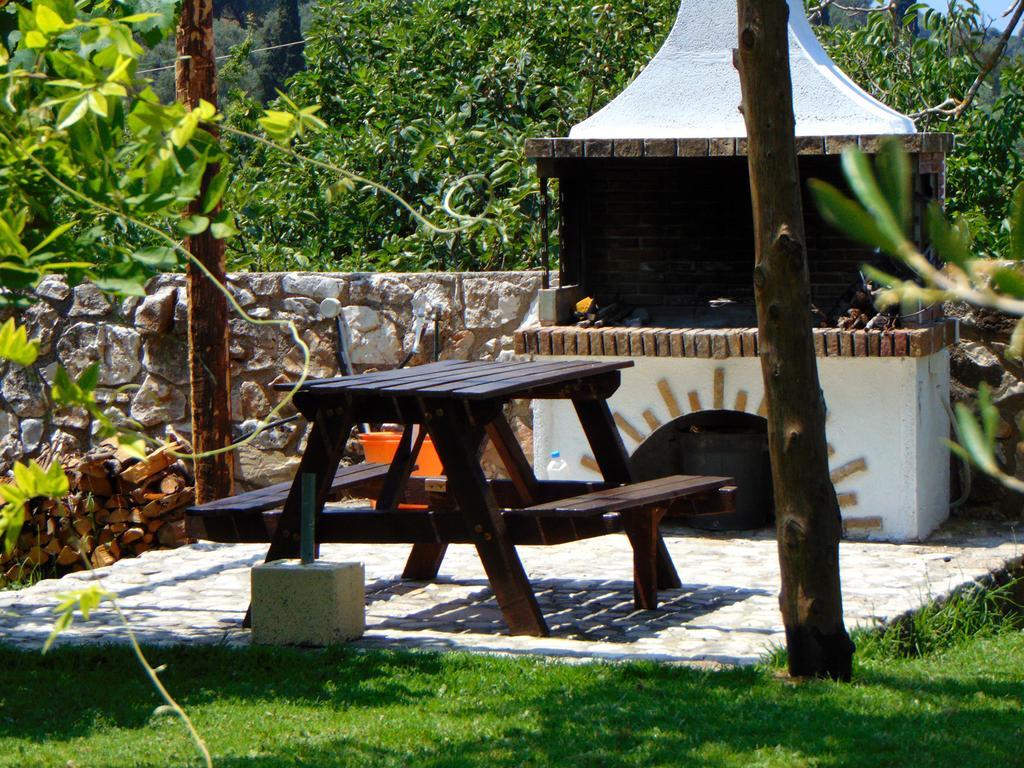 Villa Grecia Liapades Exterior photo